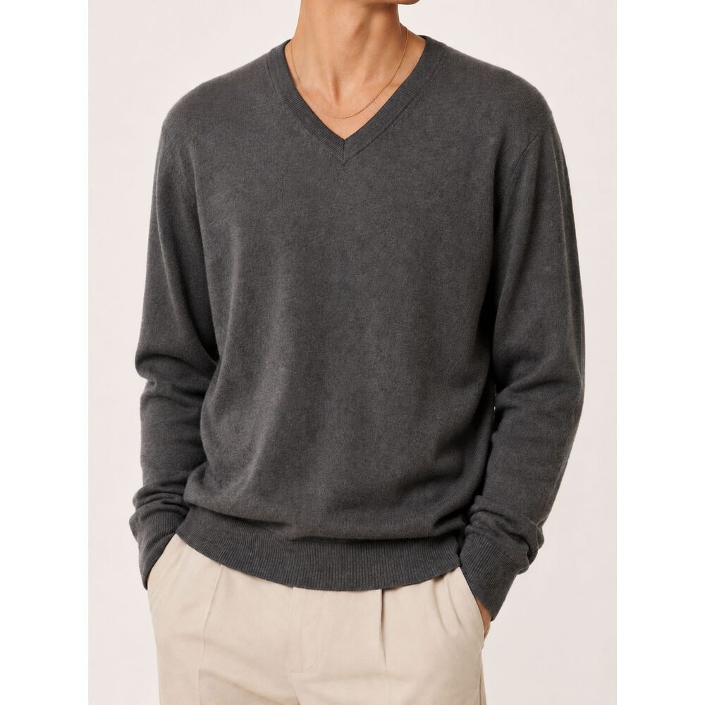 Turnbury Men's Large Gray 100% Merino Wool V Neck Sweater Quiet Luxury Preppy